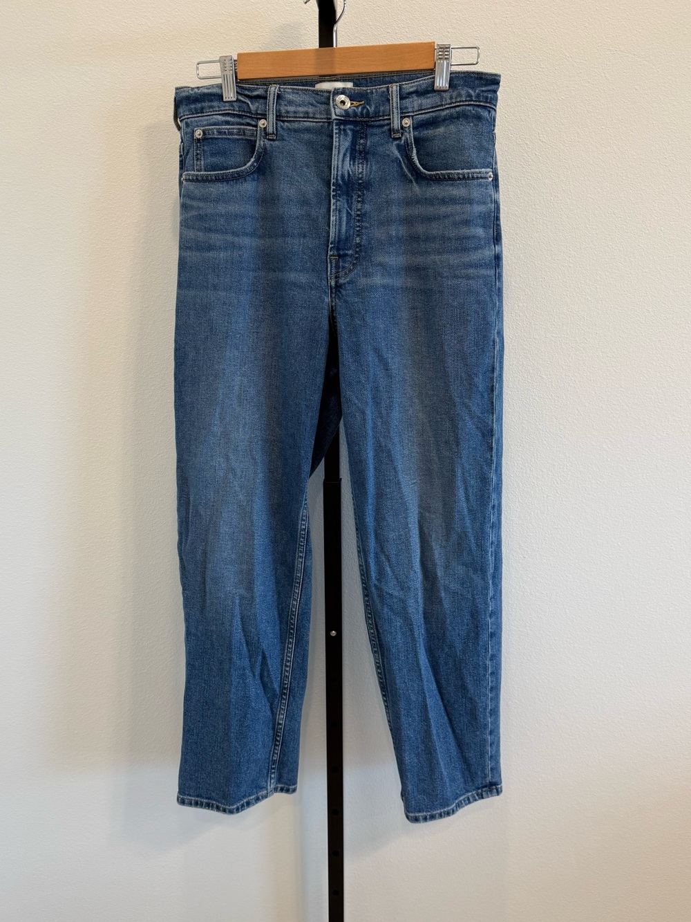 Everlane Straight-Leg Denim Jeans in Mid Blue Sz 28R Casual Closet Staple Classi